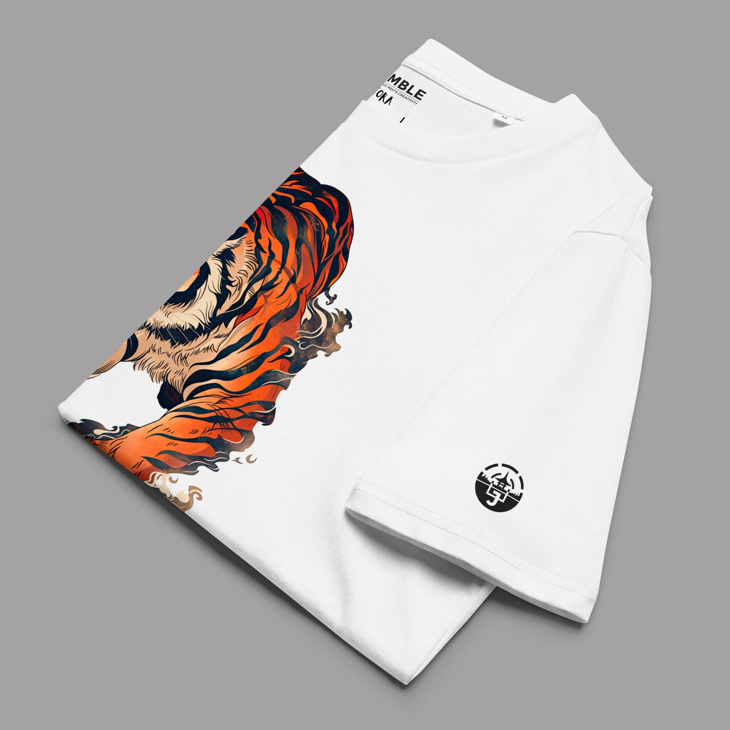 white Tora 虎 Premium organic cotton t-shirt folded